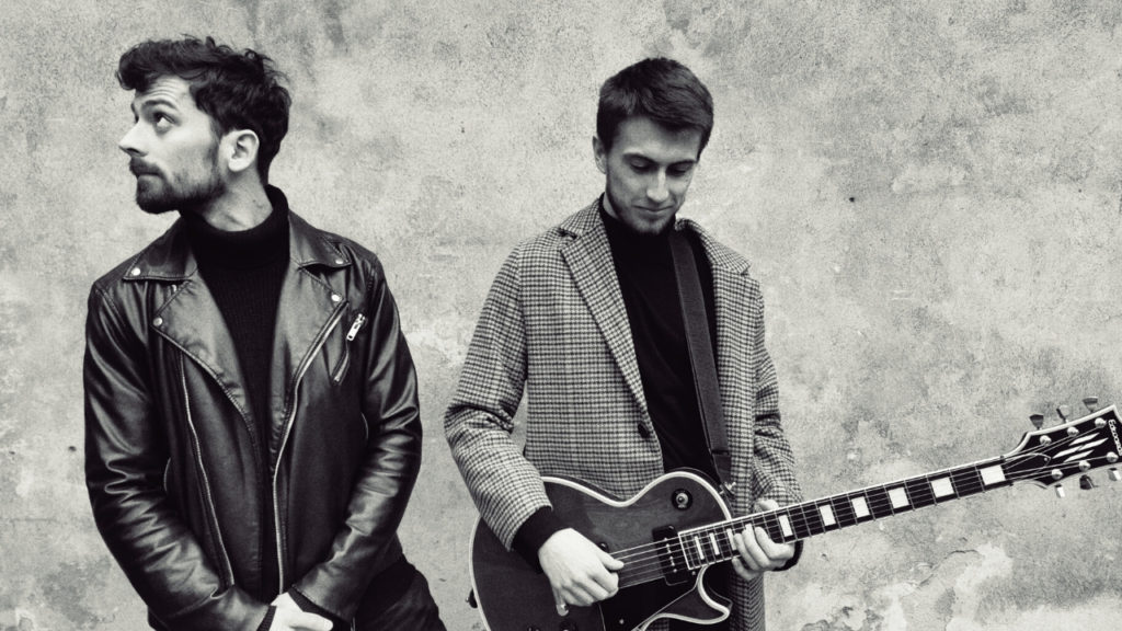 With a characteristic indie melancholic sounds, their sound is a blend of electric power guitars and gentle acoustic sounds of piano and guitars. Emotional music that can resonate in times of extreme uncertainty.