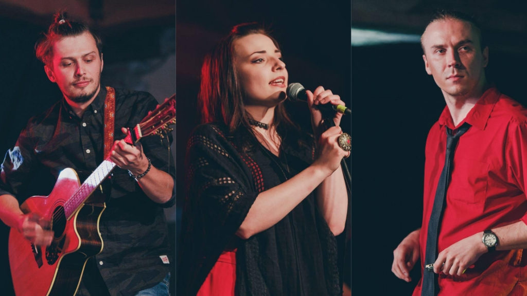 A blend of blues, folk, jazz all wrapped up in a hot tamal ready for your enjoyment!